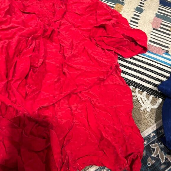 La Soie silk red robe OS - Picture 6 of 7